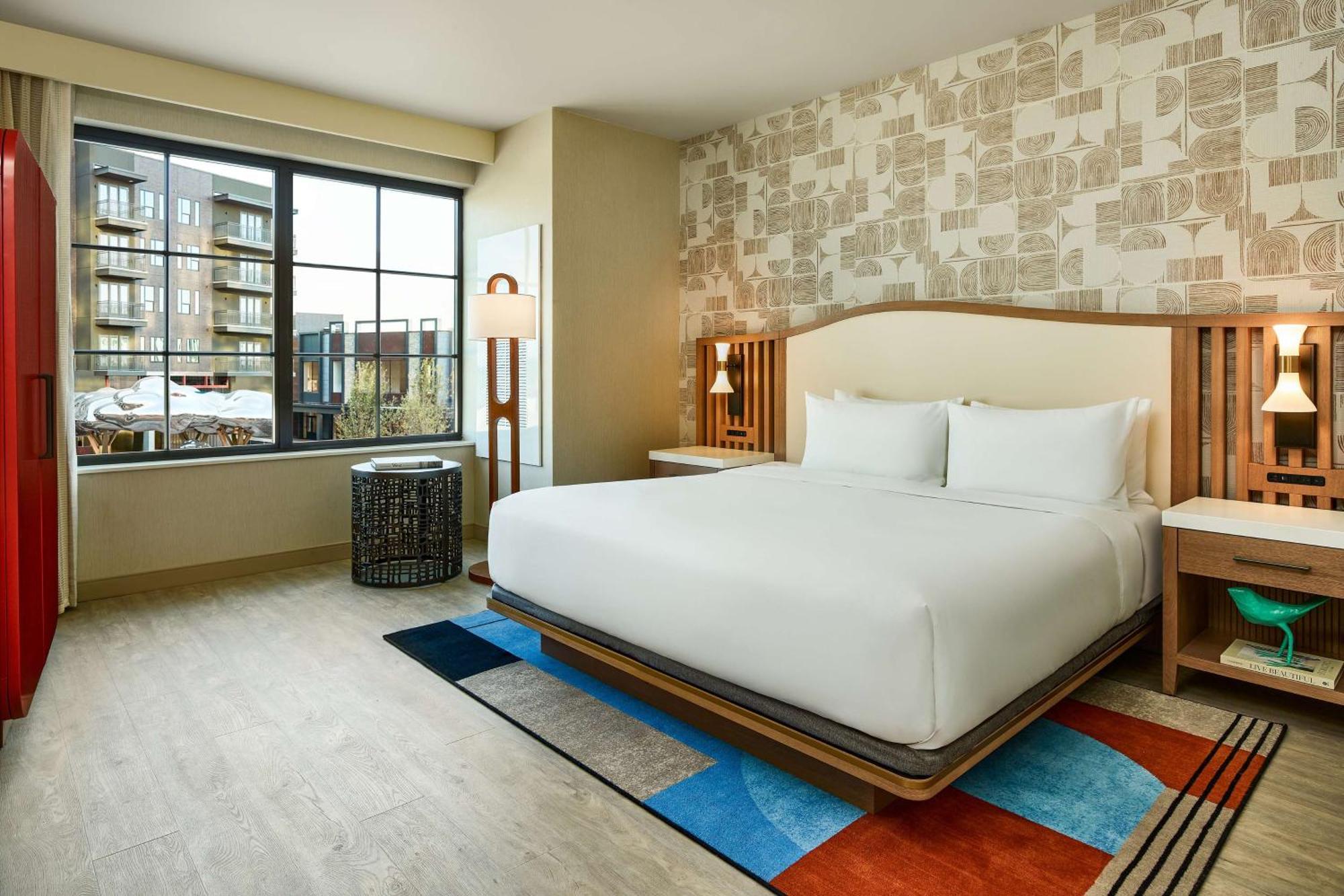 Lively Hotel On Oak Oklahoma City, Tapestry By Hilton Dış mekan fotoğraf