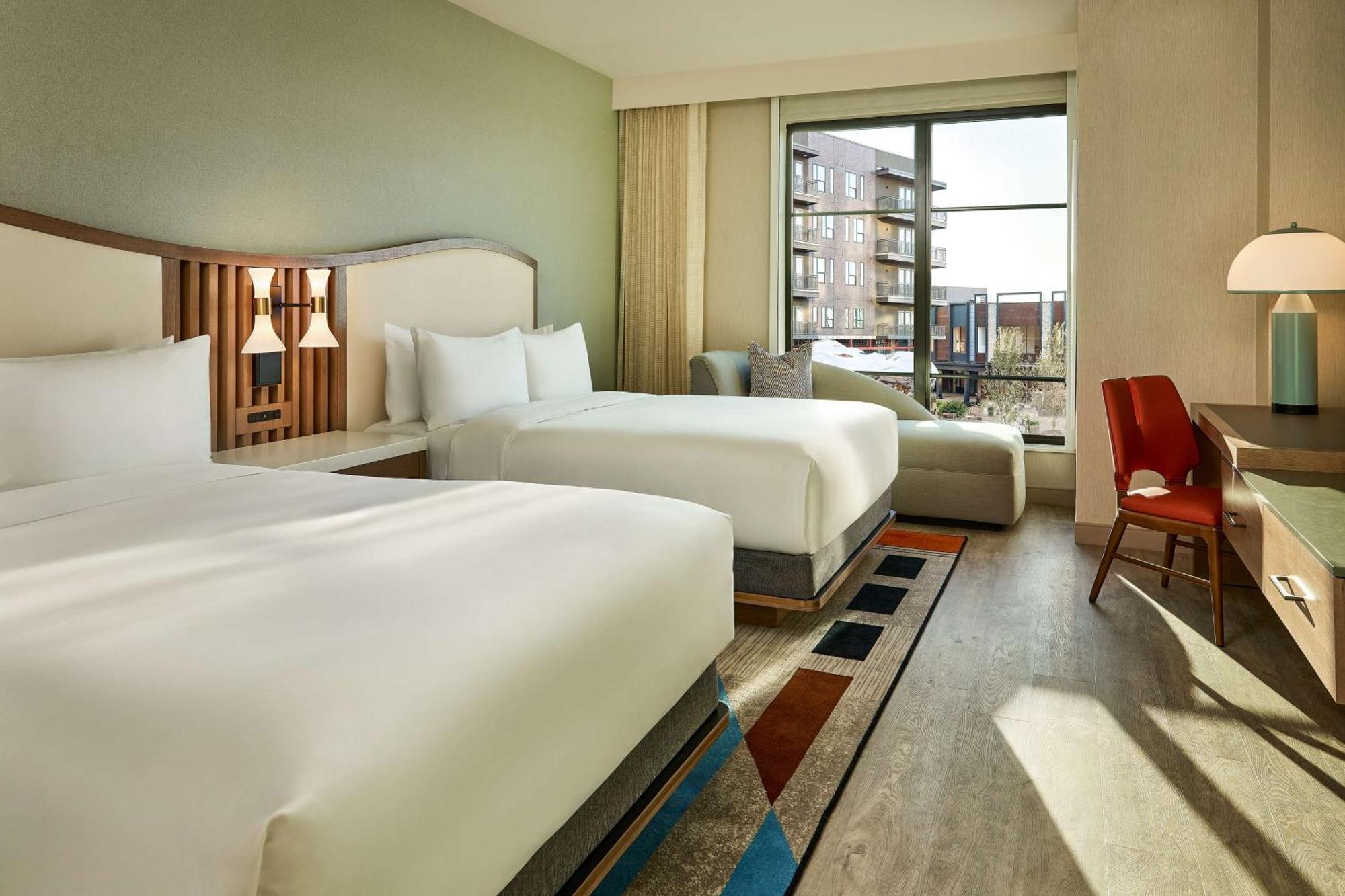 Lively Hotel On Oak Oklahoma City, Tapestry By Hilton Dış mekan fotoğraf